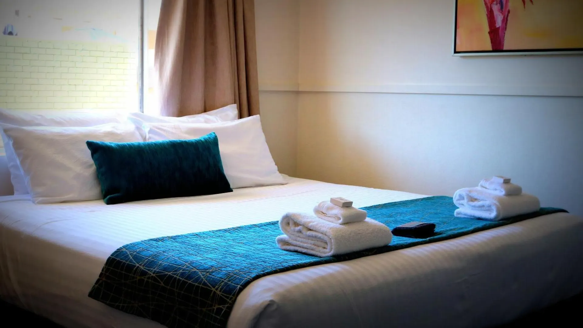 The Commercial Hotel Motel location