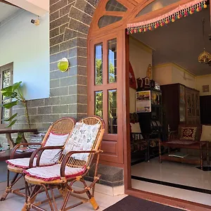 Jungle Castle Bed & Breakfast Wayanad