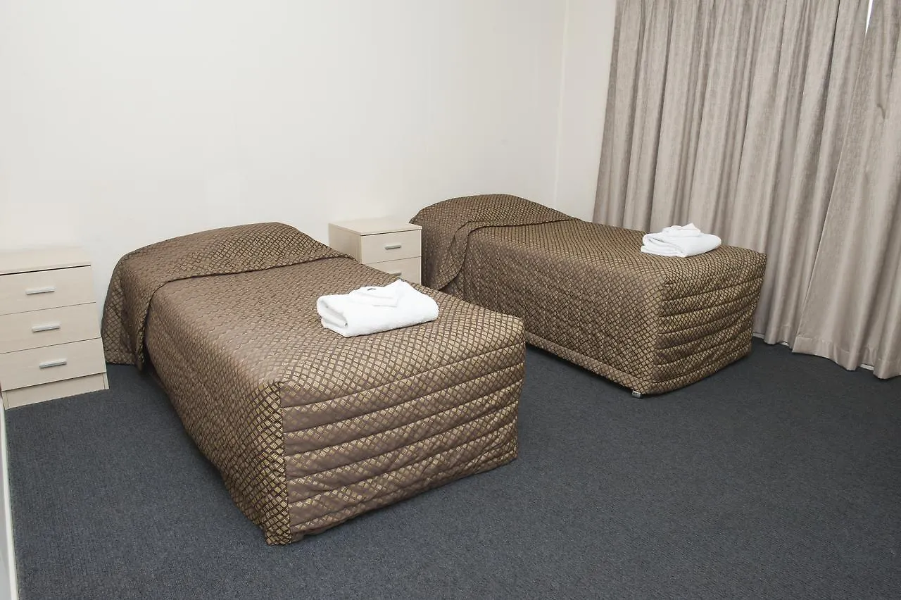 The Commercial Hotel Motel Chinchilla
