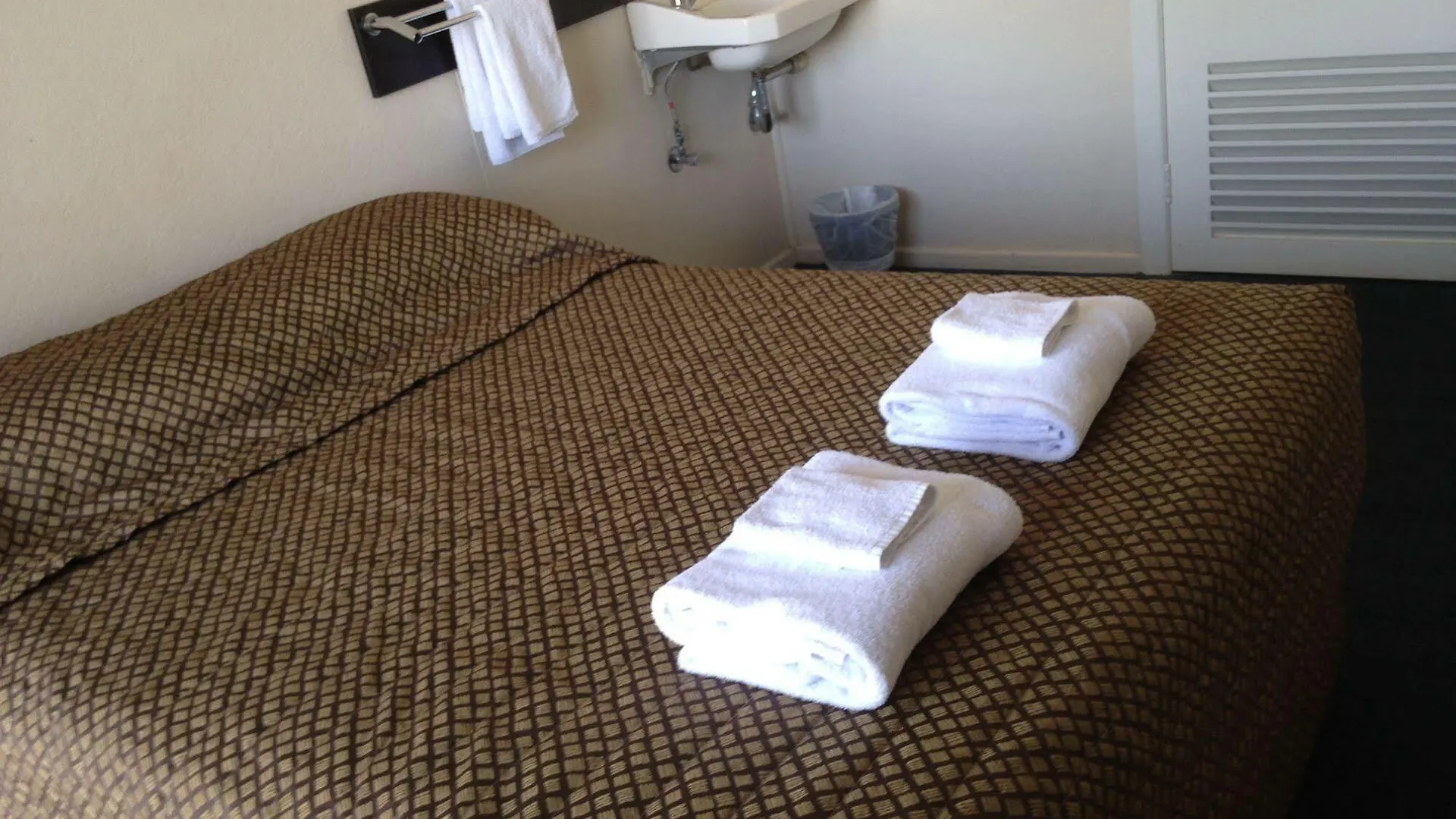 The Commercial Hotel Motel Chinchilla Australia