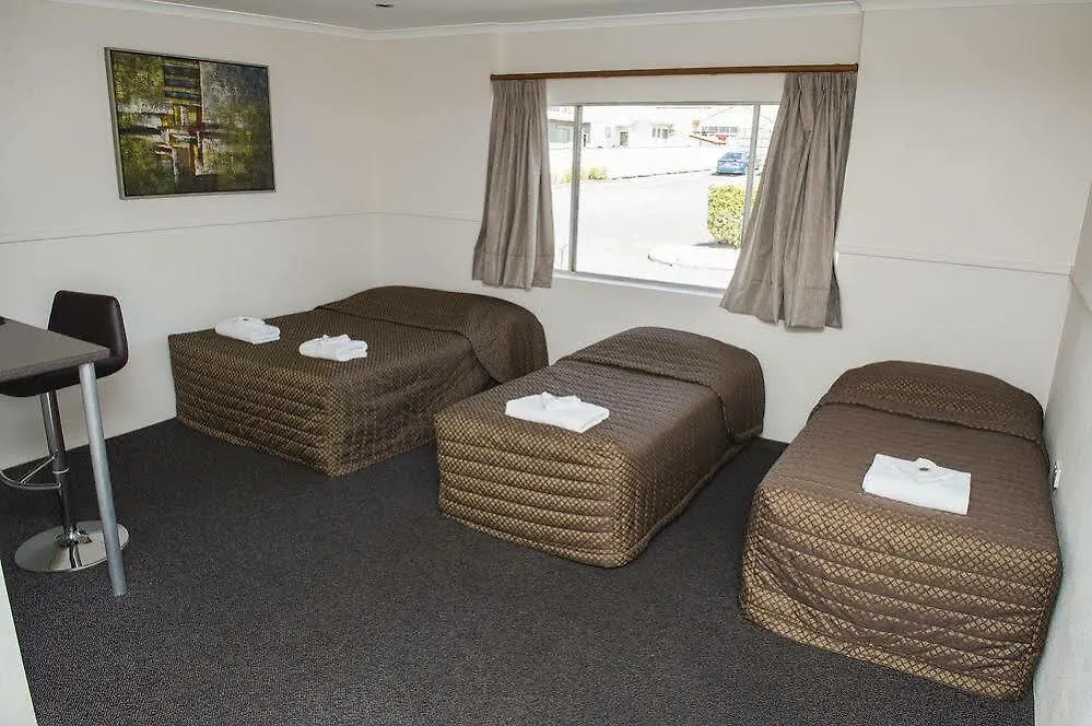 The Commercial Hotel Motel Chinchilla